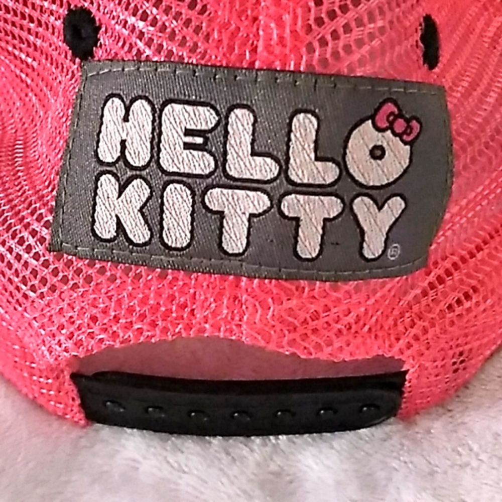 Hello Kitty Hat - Picture 5 of 10